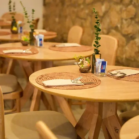 Plana Hotel-3